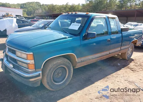 1997 Chevrolet C2500 Fleetside z USA, uszkodzony, nr VIN 1GCFC29R9VE118833